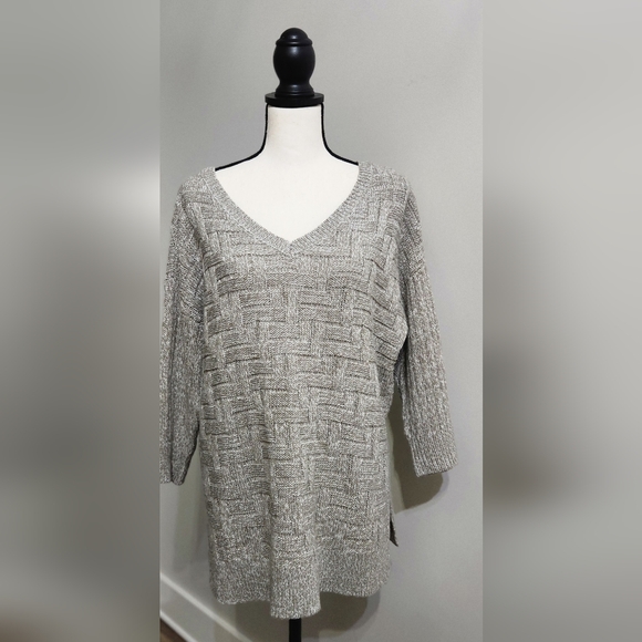 Lane Bryant sweater V front and back neck Size 14/16 silver thread interwoven - Picture 1 of 7